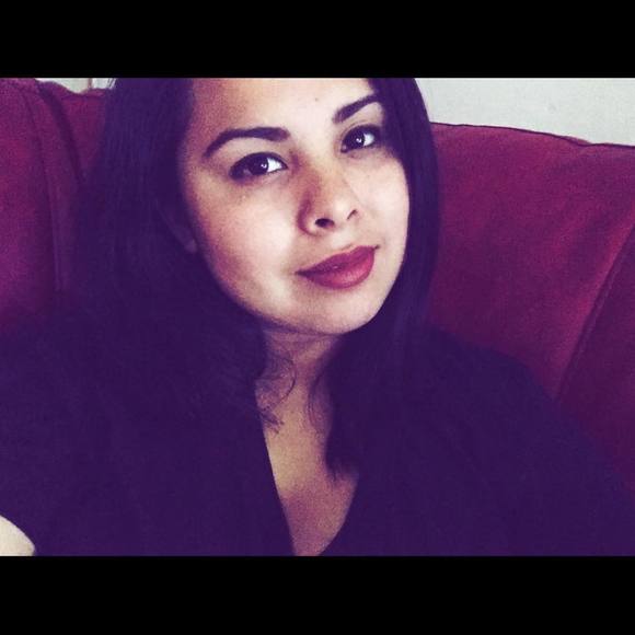 Meet your Posher, Hilda - Picture 1 of 1